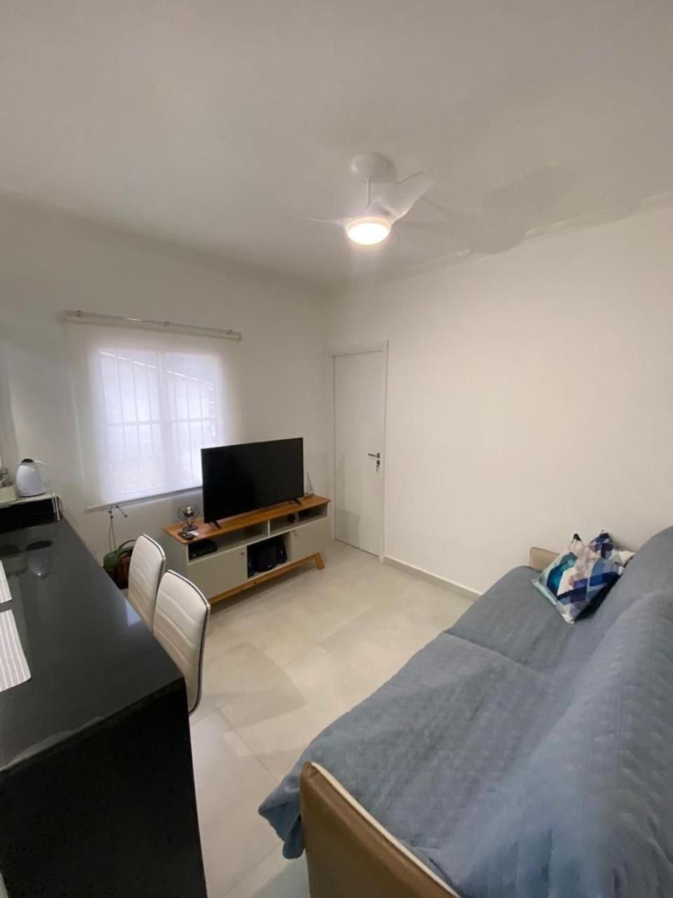 Canto Forte- Suite C/Varanda - Ate 5 Hospedes- Garagem - Wi Fi E 200 Metros Da Praia, 50 Metros Da Av Gastronomica Da Pg Praia Grande  Exterior photo