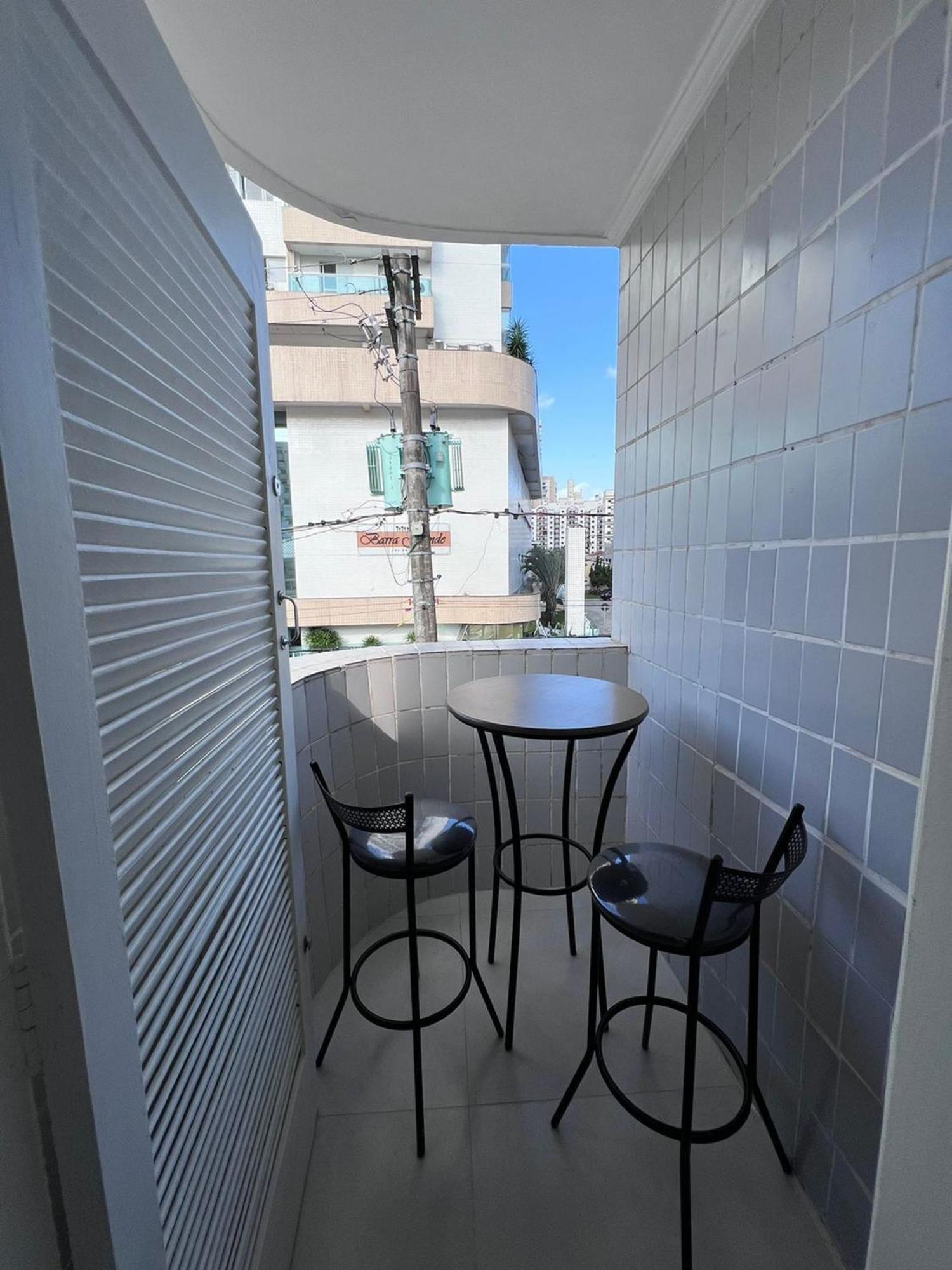 Canto Forte- Suite C/Varanda - Ate 5 Hospedes- Garagem - Wi Fi E 200 Metros Da Praia, 50 Metros Da Av Gastronomica Da Pg Praia Grande  Exterior photo