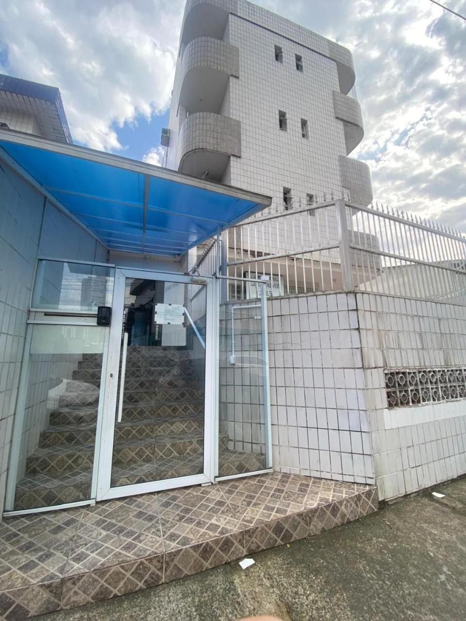 Canto Forte- Suite C/Varanda - Ate 5 Hospedes- Garagem - Wi Fi E 200 Metros Da Praia, 50 Metros Da Av Gastronomica Da Pg Praia Grande  Exterior photo